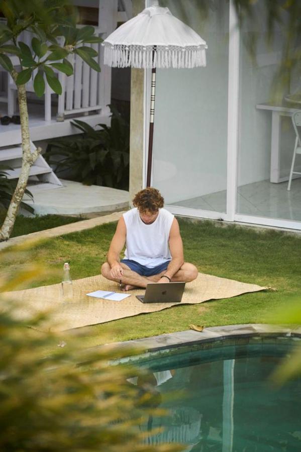 Dream Cowork Hotel Kuta  Extérieur photo